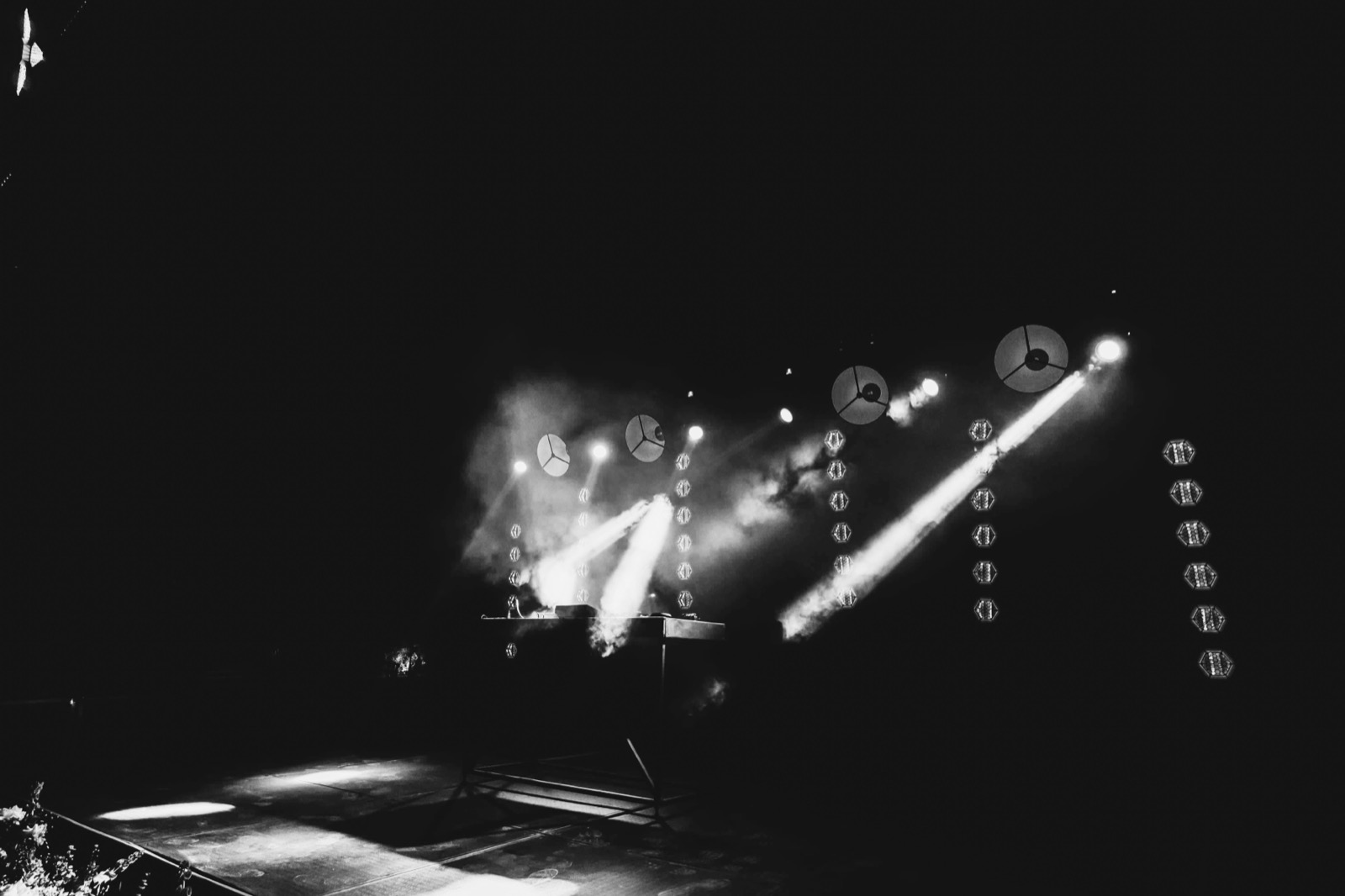 Rig de iluminación con humo, diseño de producción Eventor